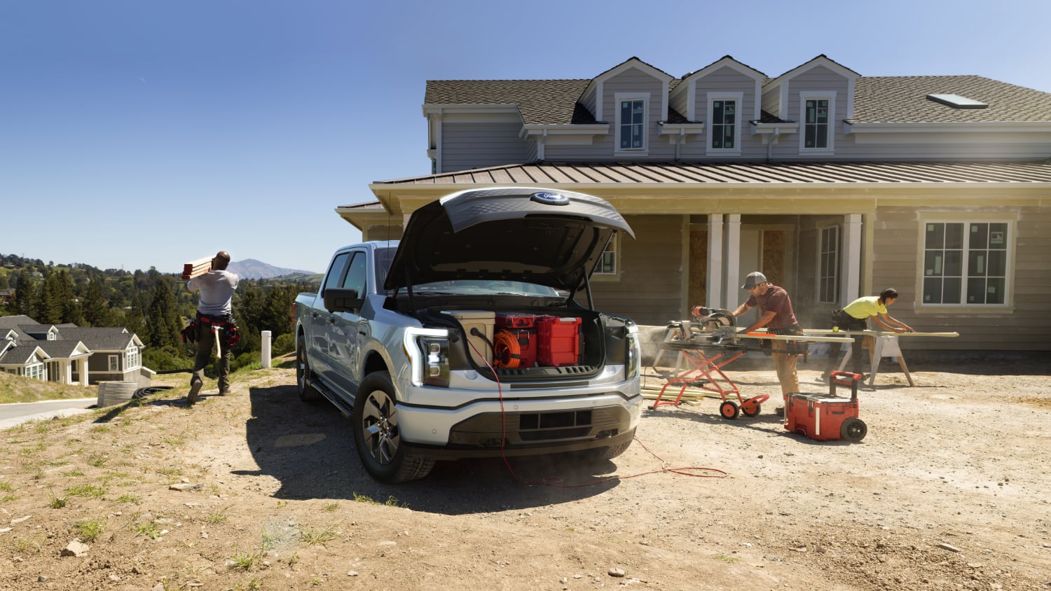 V2L and frunk of the F150 Lightning