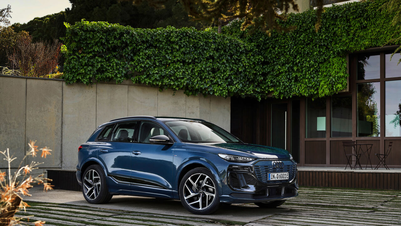 Audi Q6 e-tron quattro (2024)