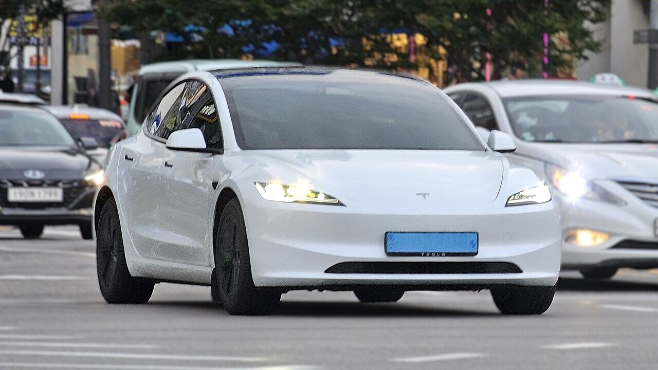 Tesla Model 3 Performance Highland