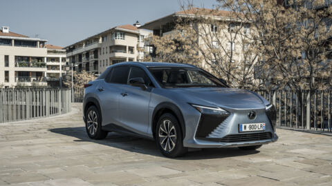 Lexus RZ 450e