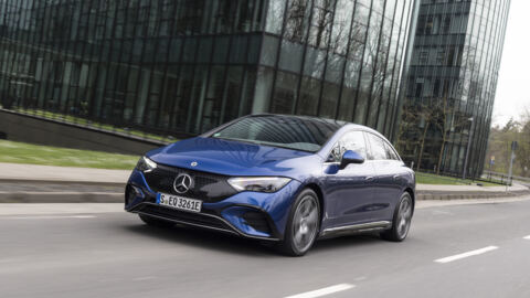 Mercedes-Benz EQE 300