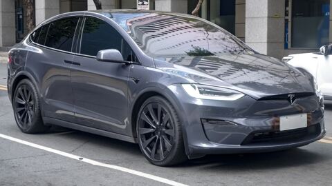 Tesla Model X Long Range Palladium